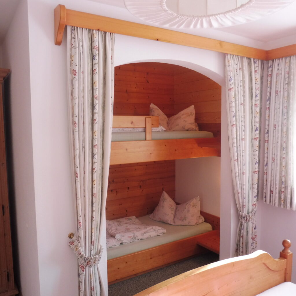 Stockbett Fewo Sonntagshorn